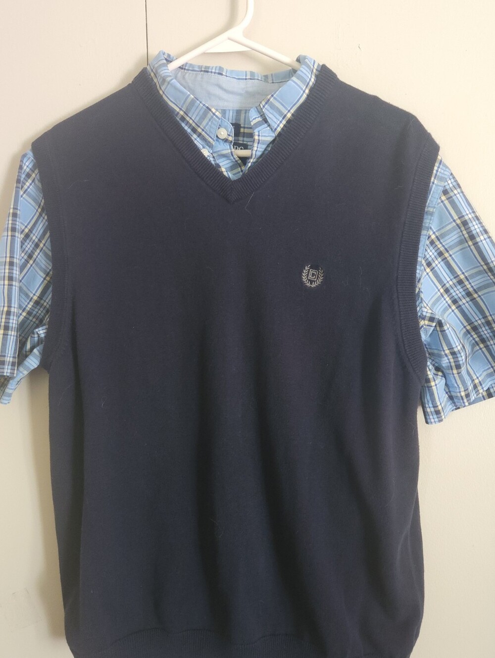 V Chaps navy blue business casual v-neck  sweater vest Sz Medium